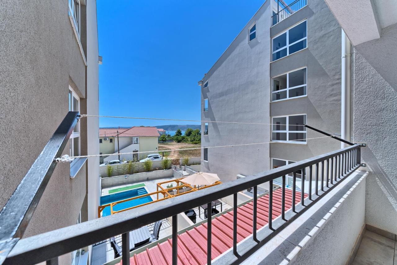 Modern Apartments With Sea View 150 Meters To Beach Kaštela Eksteriør bilde